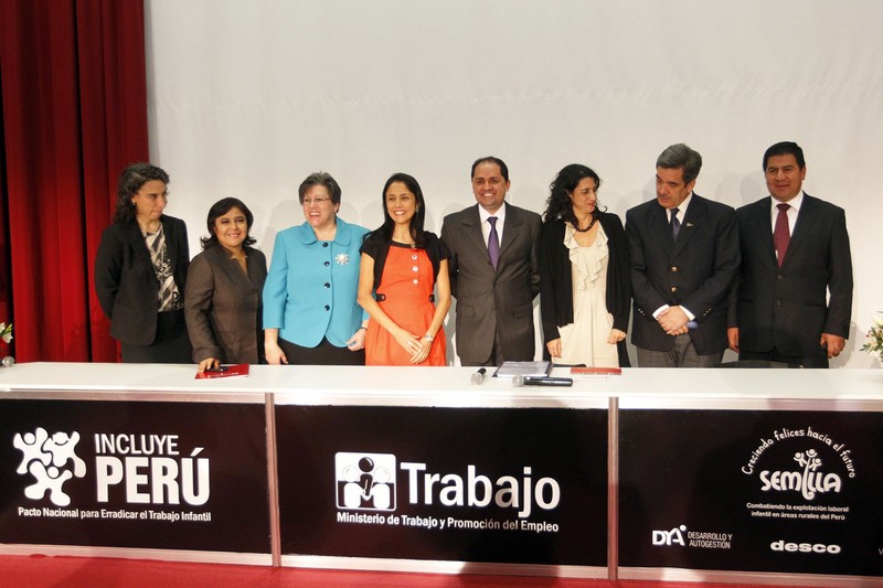 Primera Dama de la Nación, Nadine Heredia, participó en lanzamiento del Proyecto Piloto Semilla