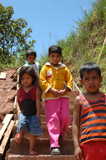 Niños de Pucallpa, por una sonrisa perpetúa sin trabajos forzados