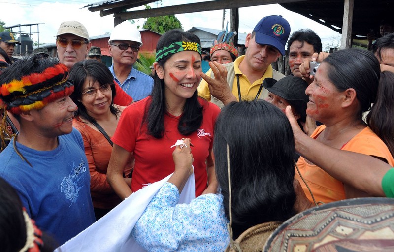 Primera Dama, Nadine Heredia, visitò comunidades nativas afectadas por inundaciones en el distrito de Andoas Loreto