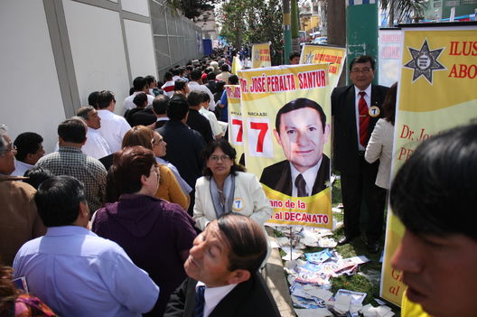 Miles de abogados acudieron a las urnas para elegir al nuevo Decano  CAL 2012