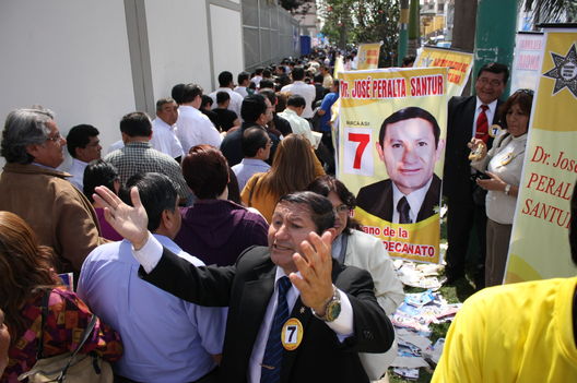 Miles de abogados acudieron a las urnas para elegir al nuevo Decano  CAL 2012