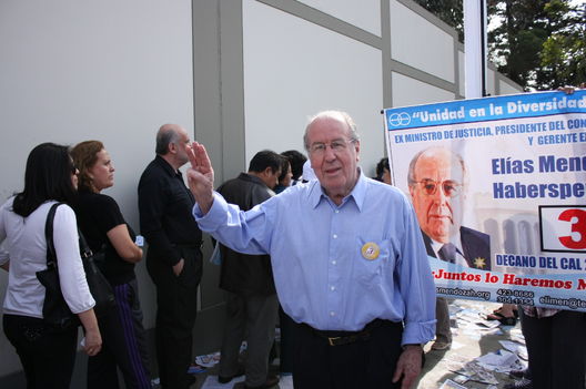 Miles de abogados acudieron a las urnas para elegir al nuevo Decano  CAL 2012