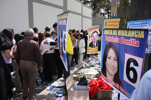 Miles de abogados acudieron a las urnas para elegir al nuevo Decano  CAL 2012