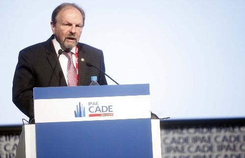 Presidente del Consejo de Ministros Salomón Lerner Ghittis durante su participación en la CADE 2011 en Cusco.