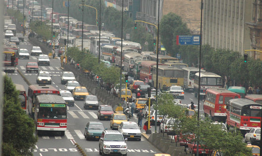La Municipalidad de Lima reordenará la avenida Abancay contemplando solo tres paraderos para los usuarios
