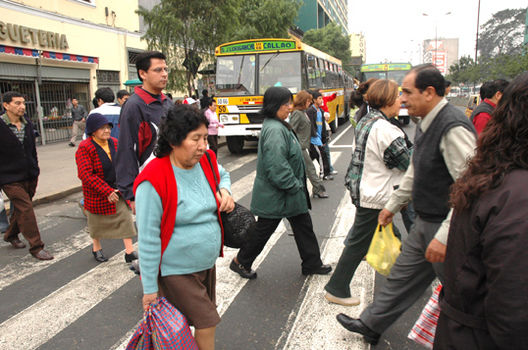 La Municipalidad de Lima reordenará la avenida Abancay contemplando solo tres paraderos para los usuarios