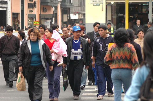 La Municipalidad de Lima reordenará la avenida Abancay contemplando solo tres paraderos para los usuarios
