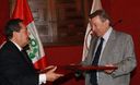 Ministro de Relaciones Exteriores, Rafael Roncagliolo y el Presidente de Sierra Exportadora, Alfonso Velásquez,firman Convenio de Colaboración Interinstitucional