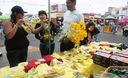 Venta de cotillón va en aumento en diversos mercados limeños con la llegada del Año Nuevo