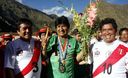 Presidente de Bolivia, Evo Morales, con los alcaldes de Urubamba, Benicio Ríos, y de Ollantaytambo, Davil Canal.