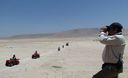 Aficionados se dan cita en Nasca para observar a los competidores del Dakar 2012 a su paso por nuestro país.
