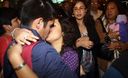 Familiares de peruanos que naufragaron en crucero Costa Concordia son recibidos en el aeropuerto Jorge Chávez.