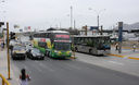 Imágenes del Metropolitano a la altura de un tramo de la avenida Carlos Izaguirre, en Comas.