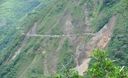 Carretera ayacuchana Ccentabamba-Machente, en el Valle de los Ríos Ene y Apruímac (VRAE) fue afectada por deslizamiento