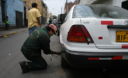La mecánica puede ser un negocio rentable y observar a los maestros en este oficio resulta un gran espectáculo urbano.