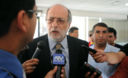 Daniel Abugattás calificó las actividades de intervención telefónica de inaceptables y graves, en declaraciones a los medios de prensa.