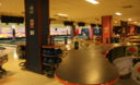 El Bowling de Larcomar es una buena alternativa para disfrutar en familia.