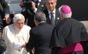 Cientos de cubanos reciben con júbilo esta mañana al papa Benedicto XV