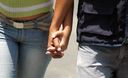 Parejas de enamorados en las calles de Lima