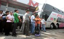 Terminales terrestres lucieron abarrotados por feriado largo de Semana Santa debido al desplazamiento masivo al interior del Perú