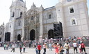 Miles de personas visitaron iglesias y abarrotaron las calles por la Semana Santa 2012
