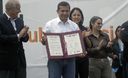 El presidente de la República Ollanta Humala otorgando títulos de propiedad en Tacna