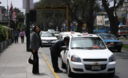 Taxis en la avenida Arequipa, una arteria de Lima