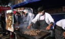 Cocineros en plena faena en Mixtura 2011