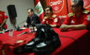 El Cuerpo de Bomberos en medio de una conferencia de prensa