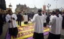 El Cardenal Juan Luis Cipriani presidio la misa al Corpus Christi, que se realizó en la Plaza Mayor de lima