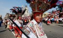 Danzas típicas de Cusco durante procesión del Señor de qoyllur riti en la Plaza de Armas de Lima