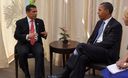 Ollanta Humala, saluda a su homólogo estadounidense, Barack Obama, en APEC