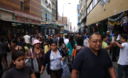 Cientos de personas acuden al importante Centro Comercial Mesa Redonda por la fiesta de Navidad