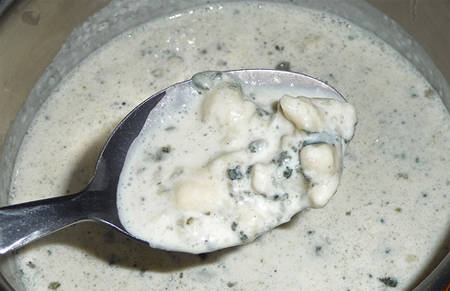 Aderezo de queso roquefort