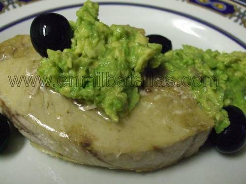 Atún en salsa verde