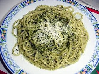 Tallarines al pesto