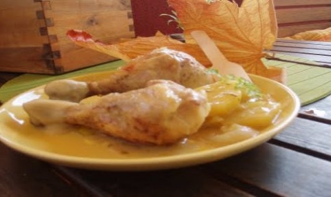 Pollo con salsa de manzana