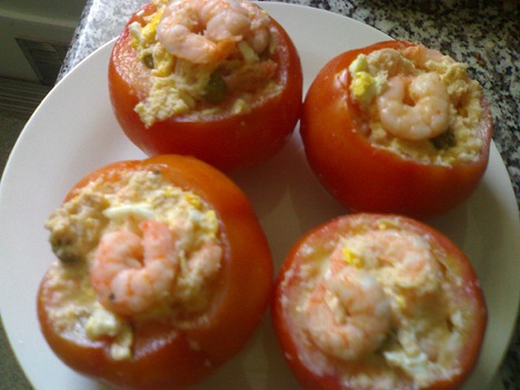 Tomates rellenos de marisco