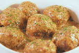 Albóndigas en salsa de almendras