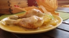 Pollo con salsa de manzana