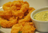 Calamares fritos con mayonesa especial